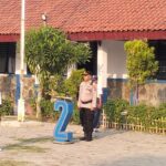 Bhabinkamtibmas Polsek Kresek pimpin Upacara di SMPN 2 Kecamatan Kresek Kabupaten Tangerang